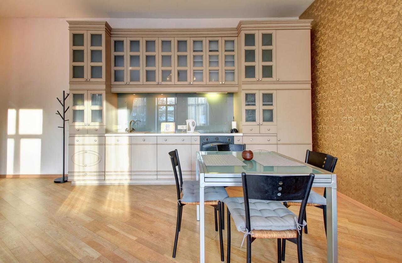 Romantic City Center Apartment In Old Town Vilna Exterior foto