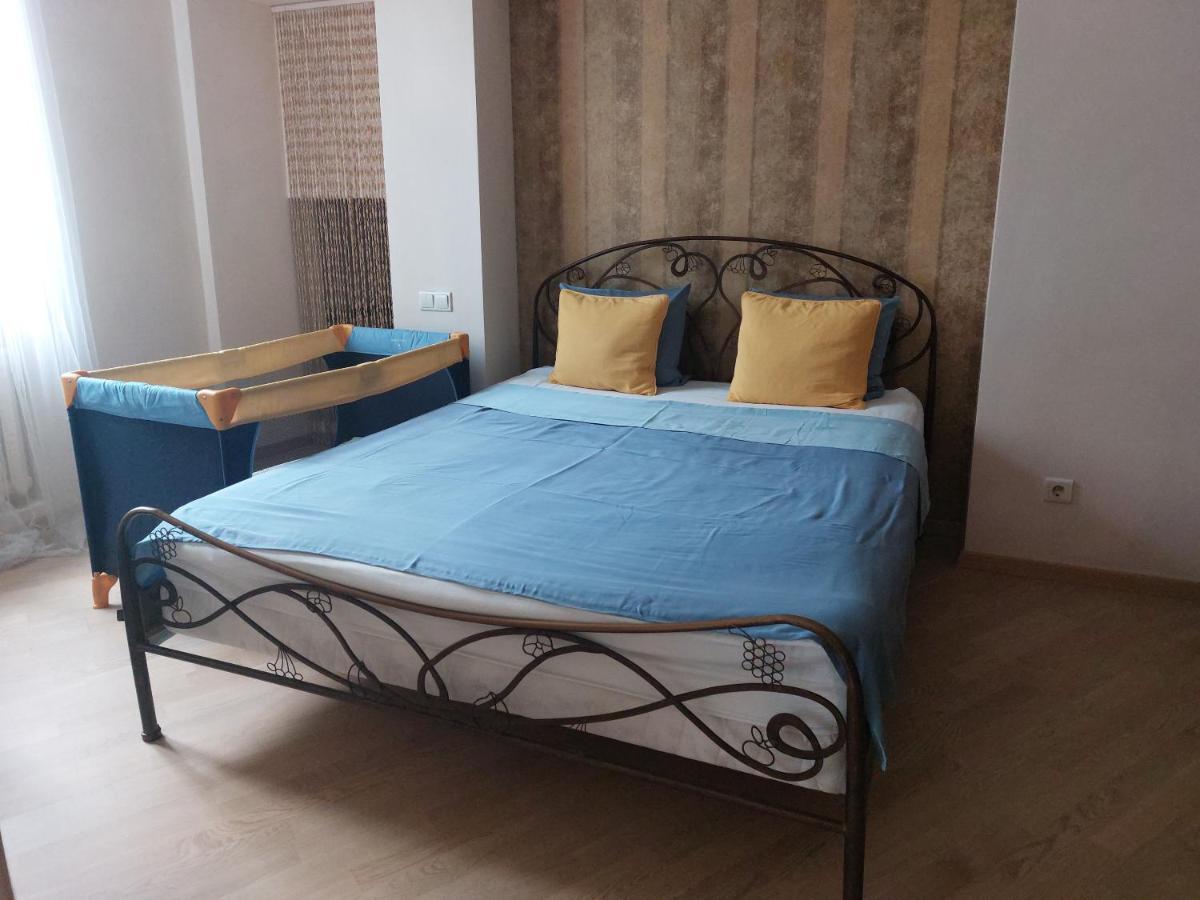 Romantic City Center Apartment In Old Town Vilna Exterior foto